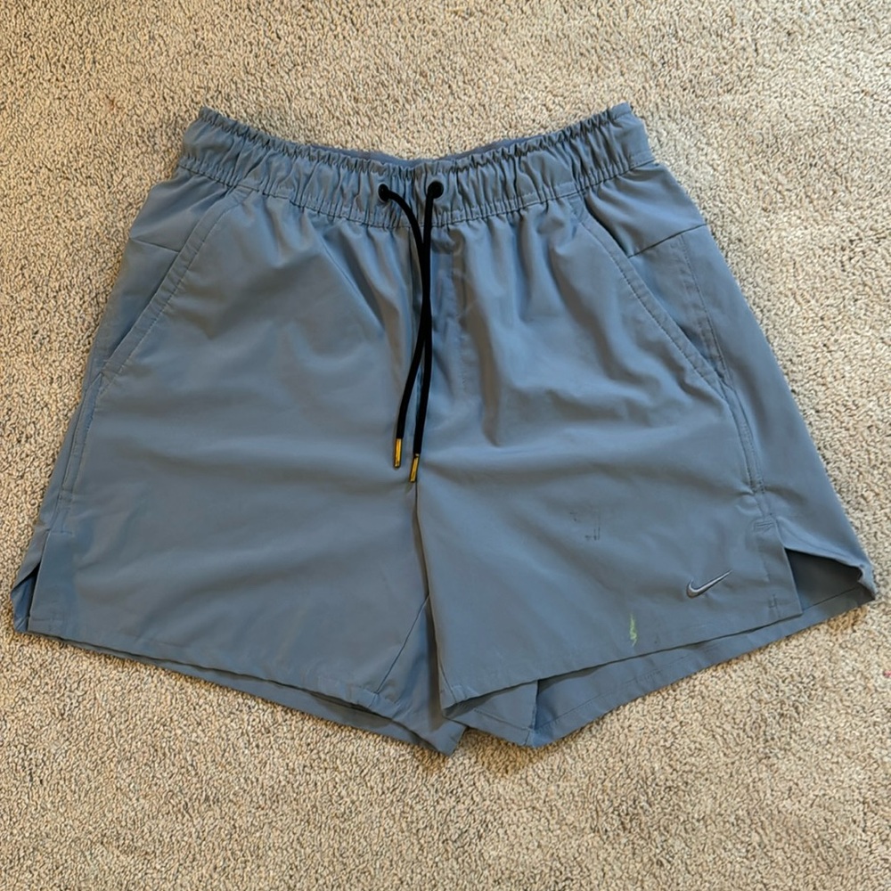 Nike Unlimited
Men's Dri-FIT 5" Unlined Versatile Shorts
Size small